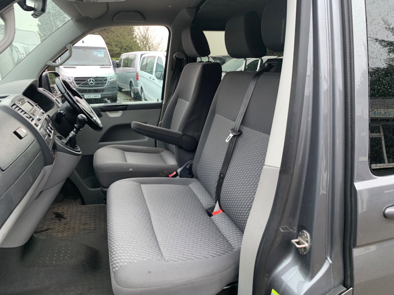 Used Volkswagen Transporter 2014 for sale - 77395850: Photo 8