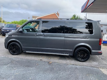 Used Volkswagen Transporter Shuttle 2020 for sale - 79413115: Photo