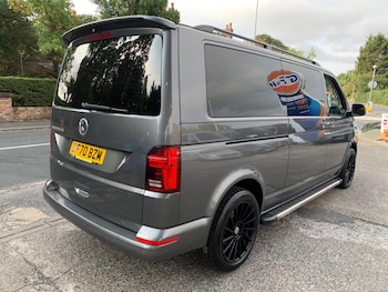 Used Volkswagen Transporter Shuttle 2020 for sale - 79413115: Photo