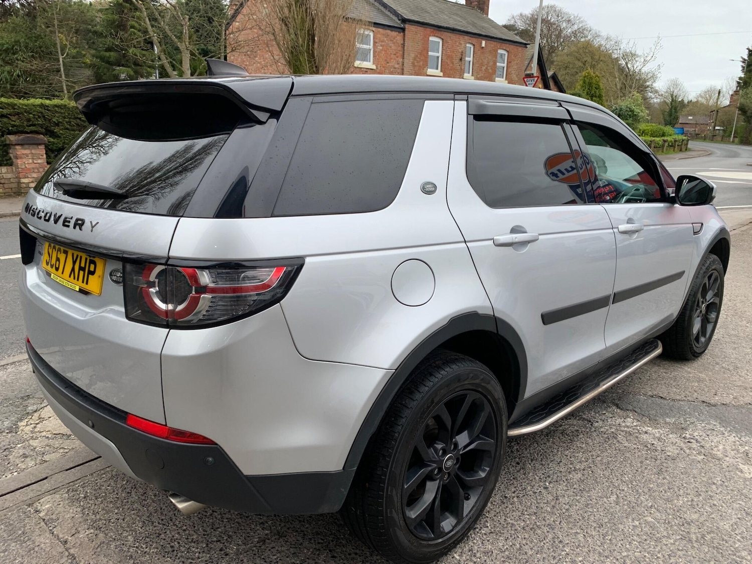 Used Land Rover Discovery Sport 2017 for sale - 78073129: Photo 8