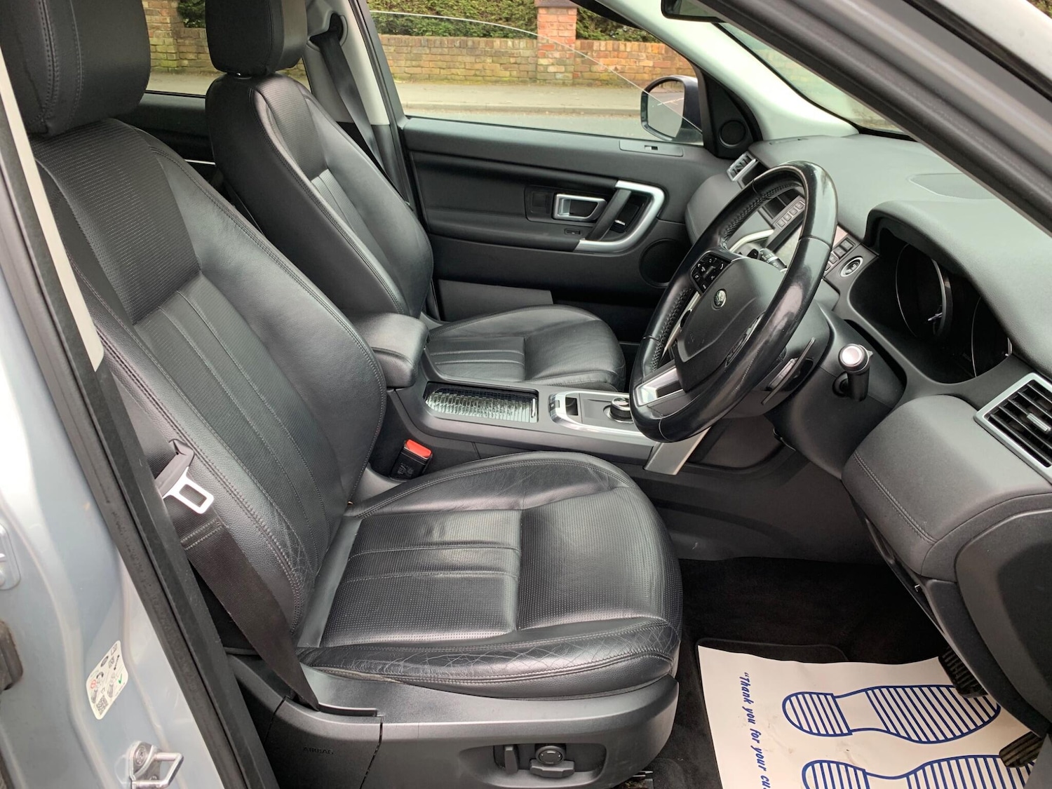 Used Land Rover Discovery Sport 2017 for sale - 78073129: Photo 9