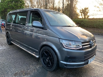 Used Volkswagen Transporter Shuttle 2017 for sale - 76423603: Photo