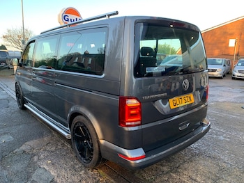 Used Volkswagen Transporter Shuttle 2017 for sale - 76423603: Photo