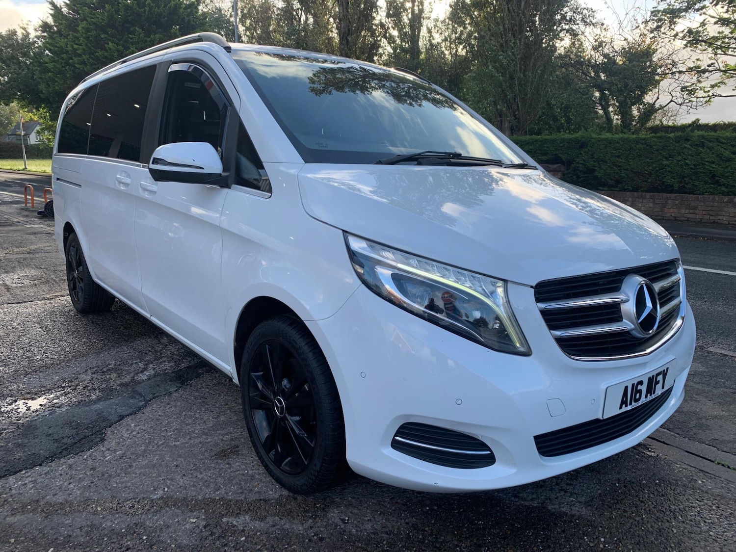 Used Mercedes-Benz V-Class 2016 for sale - 76988200: Photo 9