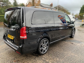 Used Mercedes-Benz V-Class 2020 for sale - 76572479: Photo