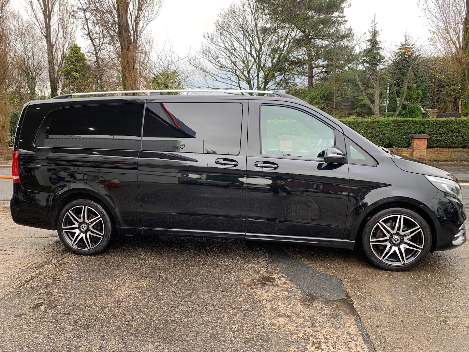 Used Mercedes-Benz V-Class 2020 for sale - 76572479: Photo 5