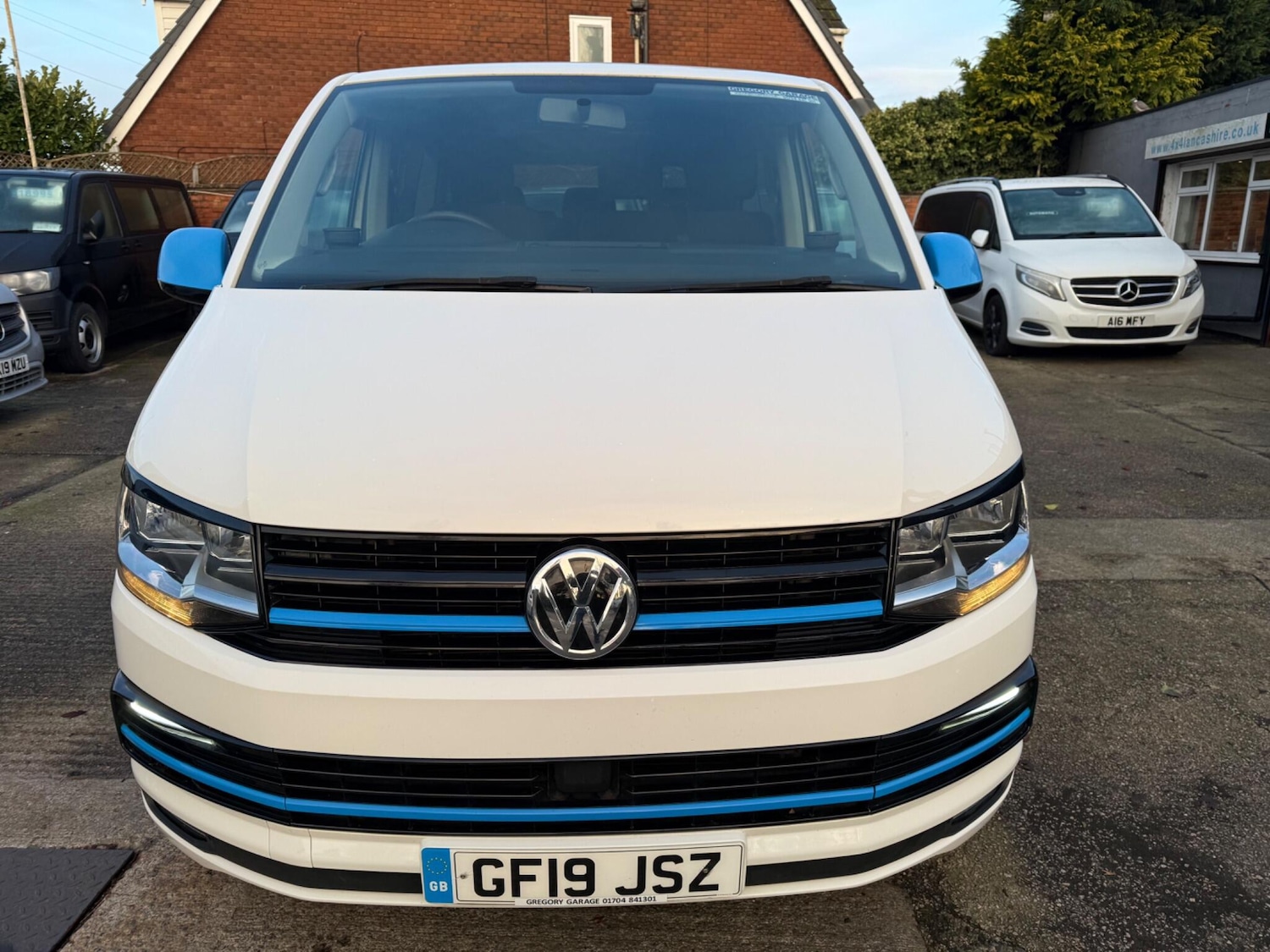 Used Volkswagen Transporter Shuttle 2019 for sale - 77254610: Photo 2