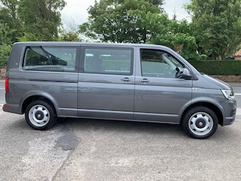 Used Volkswagen Transporter Shuttle 2018 for sale - 78879076: Photo