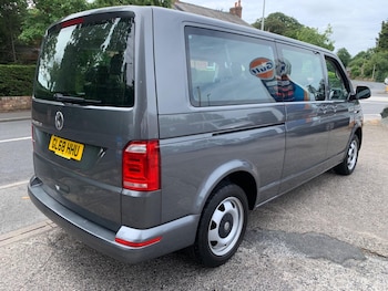 Used Volkswagen Transporter Shuttle 2018 for sale - 78879076: Photo