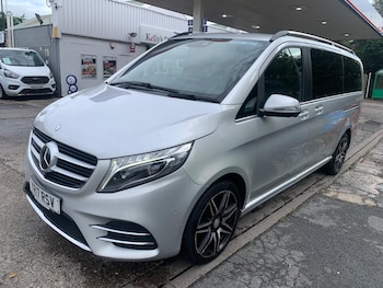 Used Mercedes-Benz V-Class 2017 for sale - 79349147: Photo