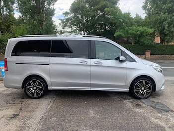 Used Mercedes-Benz V-Class 2017 for sale - 79349147: Photo