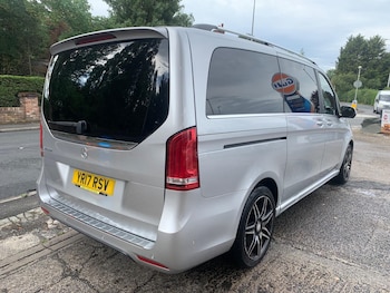 Used Mercedes-Benz V-Class 2017 for sale - 79349147: Photo