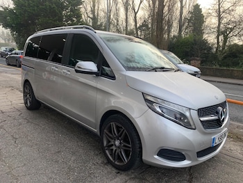 Used Mercedes-Benz V-Class 2017 for sale - 77940029: Photo