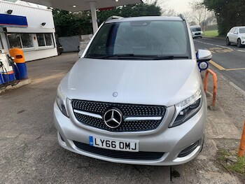 Used Mercedes-Benz V-Class 2017 for sale - 77940029: Photo