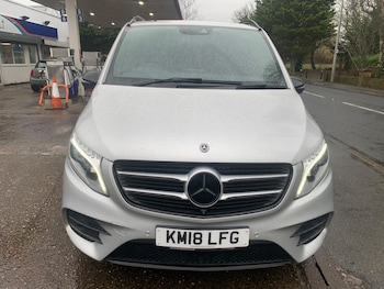 Used Mercedes-Benz V-Class 2018 for sale - 77612384: Photo