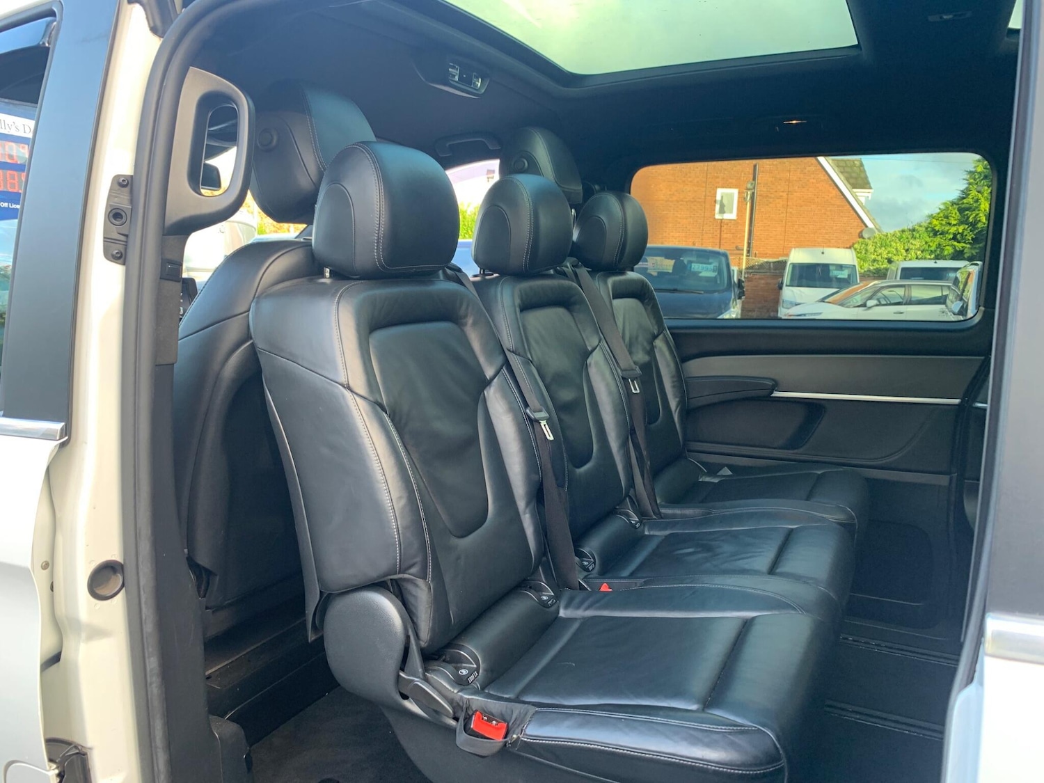 Used Mercedes-Benz V-Class 2016 for sale - 76122703: Photo 13