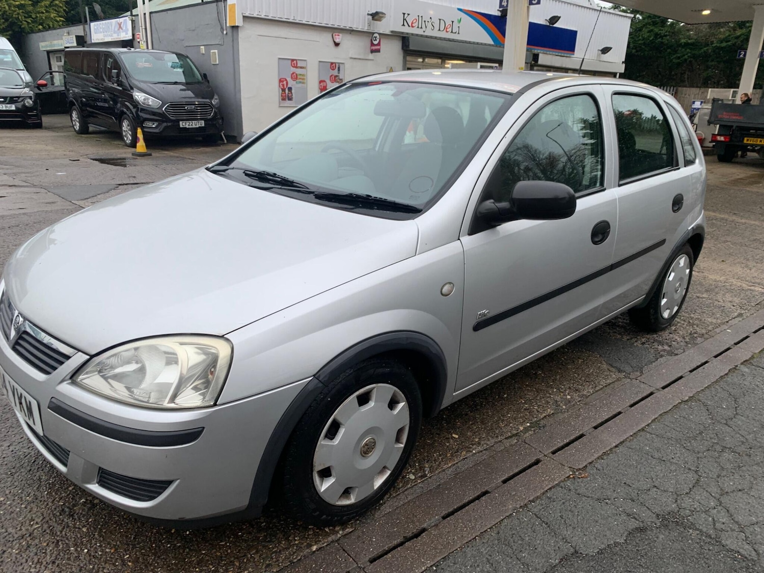 Used Vauxhall Corsa 2004 for sale - 77468673: Photo 2