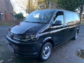 Used Volkswagen Transporter Shuttle 2019 for sale - 76644726: Photo