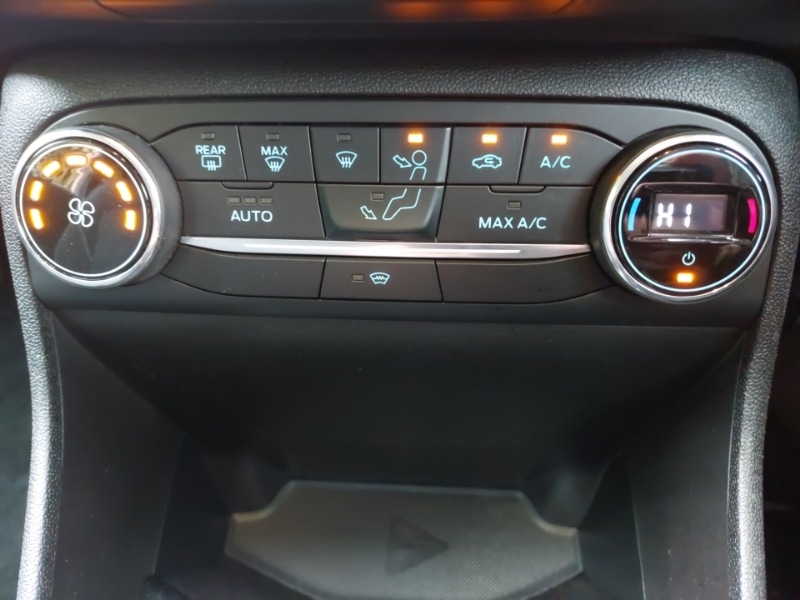 Used Ford Fiesta 2018 for sale - 76135227: Photo 18
