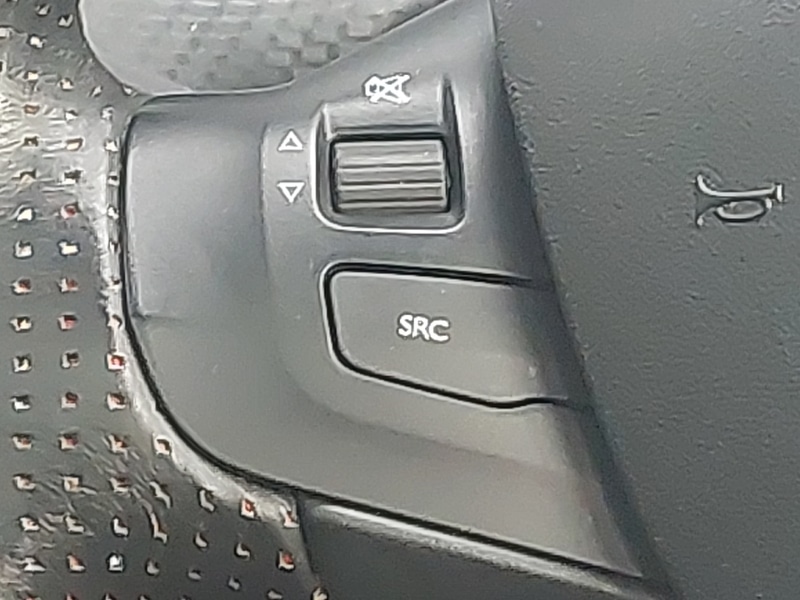 Used Peugeot 2008 2019 for sale - 77652242: Photo 10