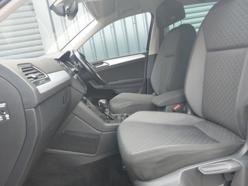 Used Volkswagen Tiguan 2018 for sale - 77947920: Photo 5