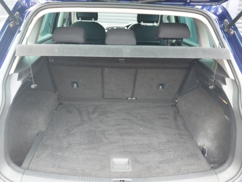 Used Volkswagen Tiguan 2018 for sale - 77947920: Photo 8