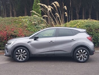 Used Renault Captur 2022 for sale - 77062702: Photo