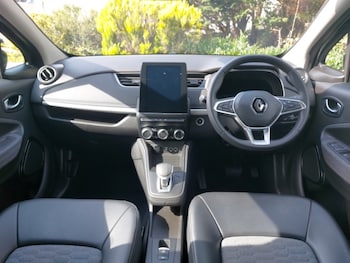 Used Renault Zoe 2021 for sale - 77605736: Photo