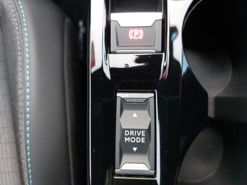 Used Peugeot 2008 2023 for sale - 76411029: Photo 18