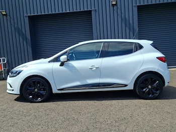 Used Renault Clio 2018 for sale - 79153136: Photo