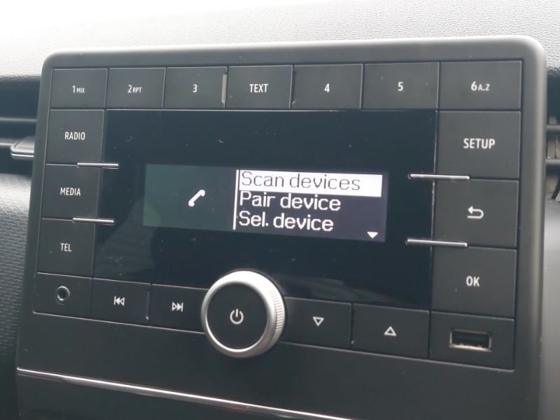 Used Renault Clio 2021 for sale - 77265786: Photo 12