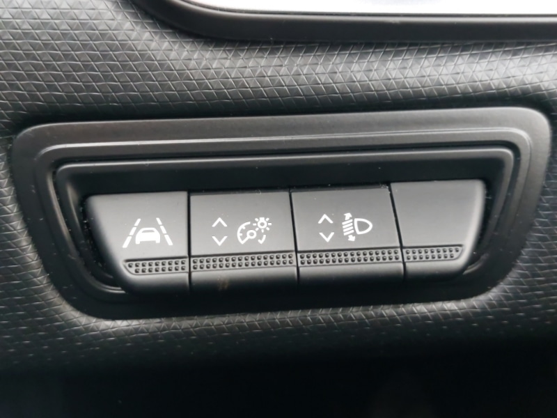 Used Renault Clio 2021 for sale - 77265786: Photo 16