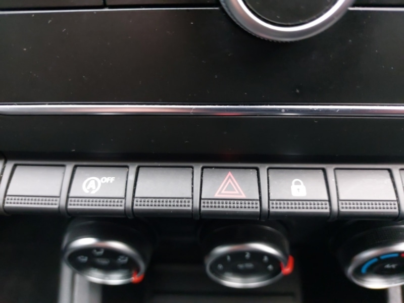 Used Renault Clio 2021 for sale - 77265786: Photo 18