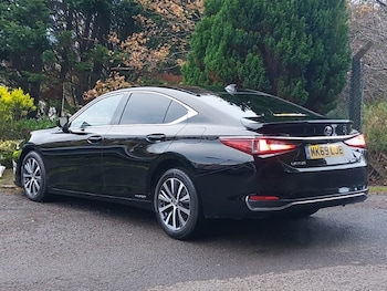Used Lexus ES 2019 for sale - 76518895: Photo