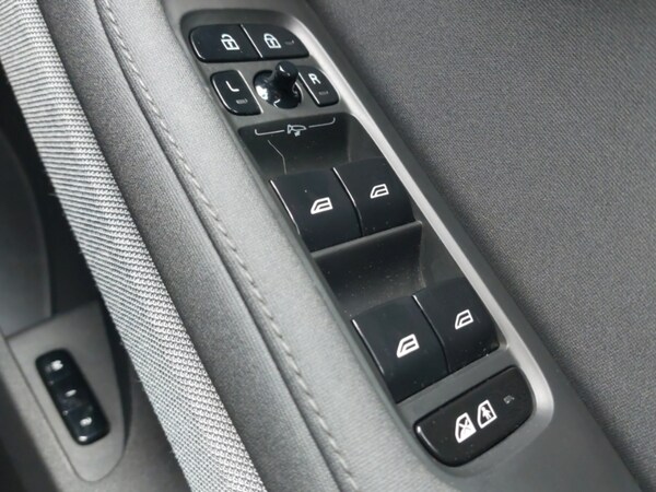 Used Polestar Polestar 2 2023 for sale - 76062898: Photo 14