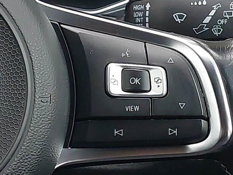 Used Volkswagen T-Roc 2019 for sale - 76834168: Photo 10