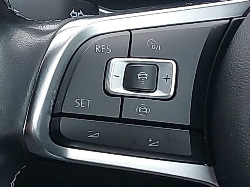 Used Volkswagen T-Roc 2019 for sale - 76834168: Photo 11