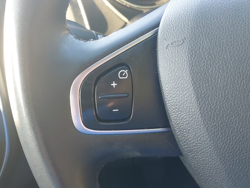 Used Renault Captur 2019 for sale - 76602359: Photo 11