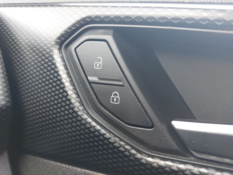 Used Volkswagen T-Cross 2021 for sale - 76213149: Photo 18