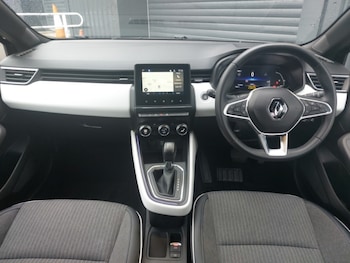 Used Renault Clio 2022 for sale - 78225374: Photo