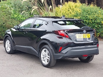 Used Toyota C-HR 2023 for sale - 75332804: Photo