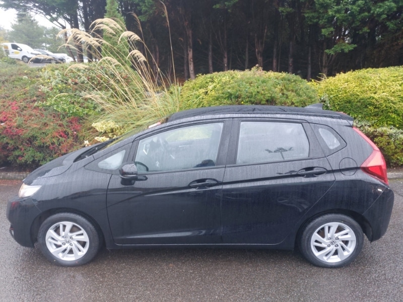 Used Honda Jazz 2016 for sale - 76166273: Photo 4