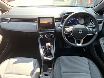 Used Renault Clio 2025 for sale - 79243461: Photo