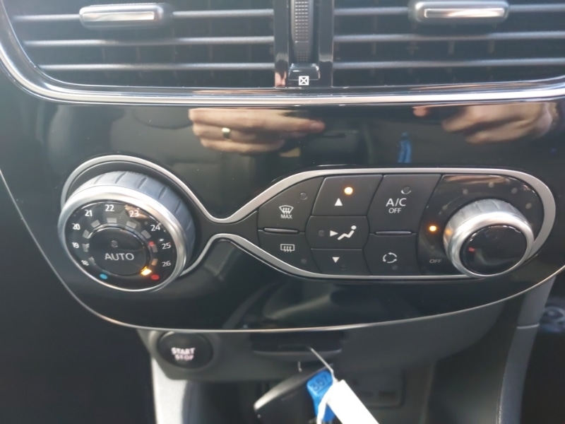 Used Renault Clio 2017 for sale - 76411033: Photo 10