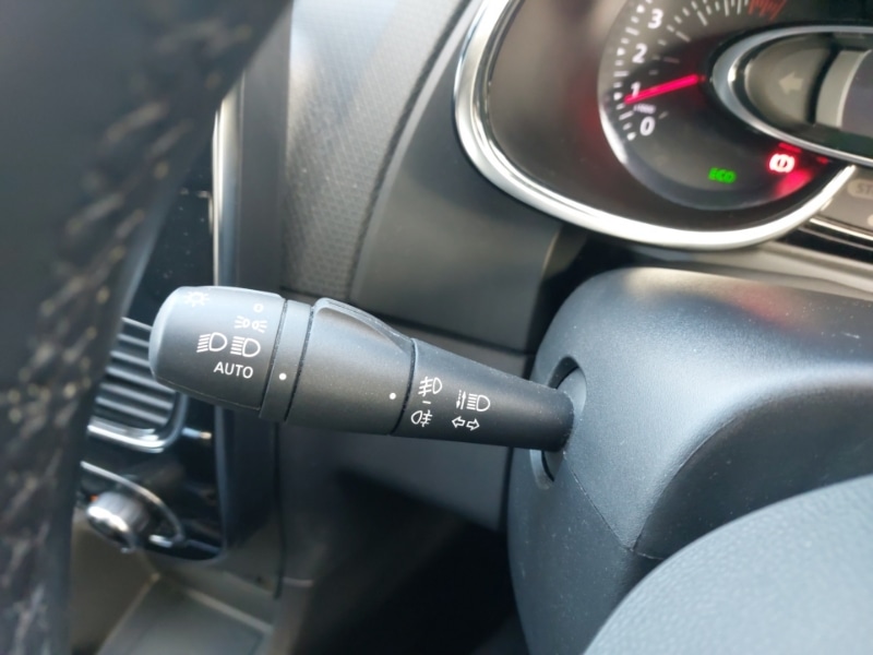 Used Renault Clio 2017 for sale - 76411033: Photo 13