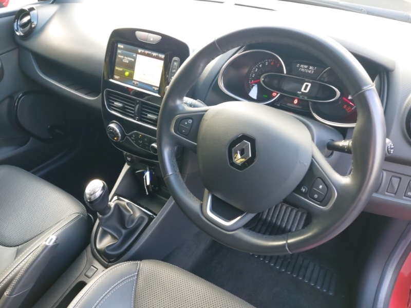 Used Renault Clio 2017 for sale - 76411033: Photo 2