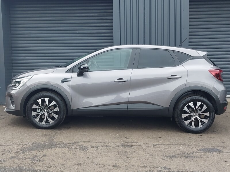 Used Renault Captur 2023 for sale - 77815320: Photo 4