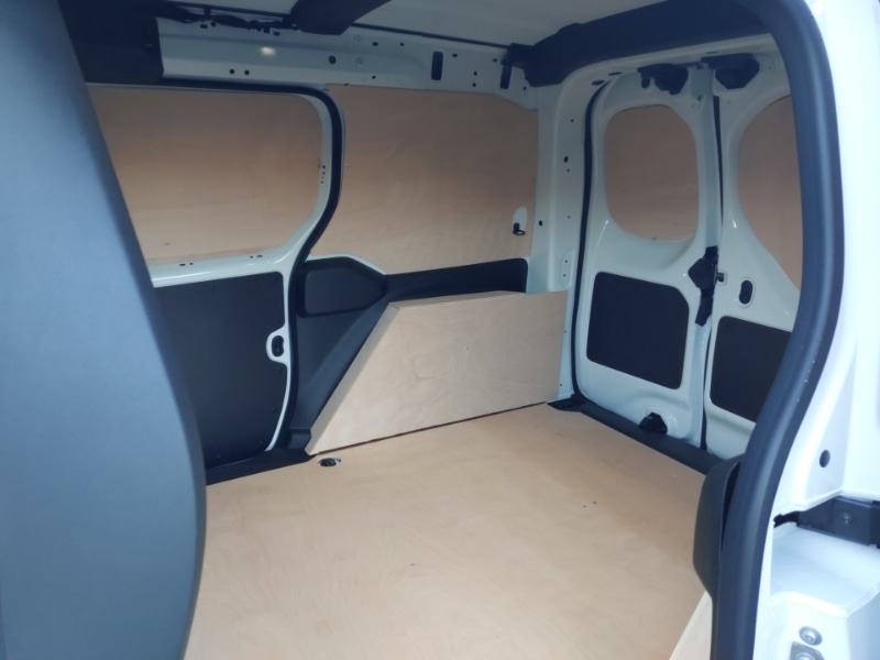 Used Renault Kangoo 2025 for sale - 77047184: Photo 6