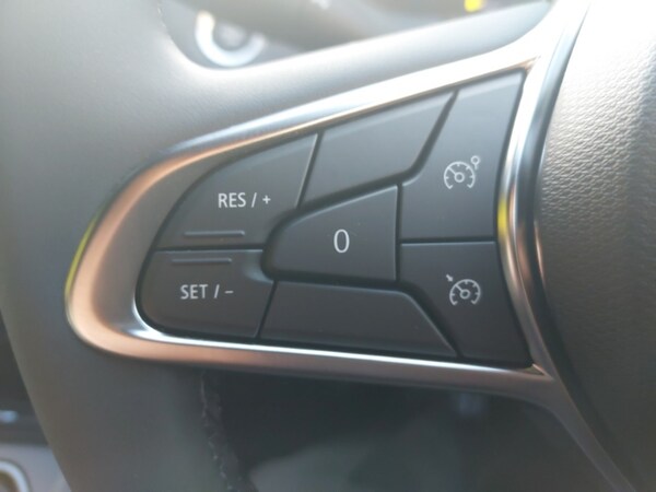 Used Renault Clio 2025 for sale - 76233401: Photo 14