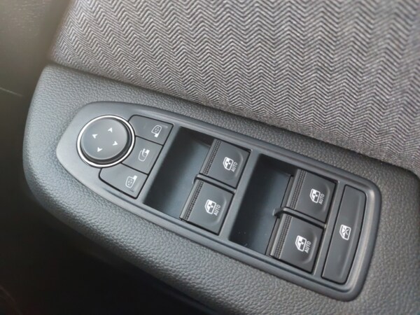 Used Renault Clio 2025 for sale - 76233401: Photo 19